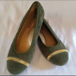 Chico's Green Gold Suede Flats Shoes Sz 7.5